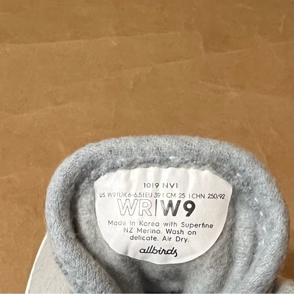 Allbirds | Women's Wool Runners Sneakers Limited Edition Frost Pale Blue Size 9 - Picture 2 of 12
